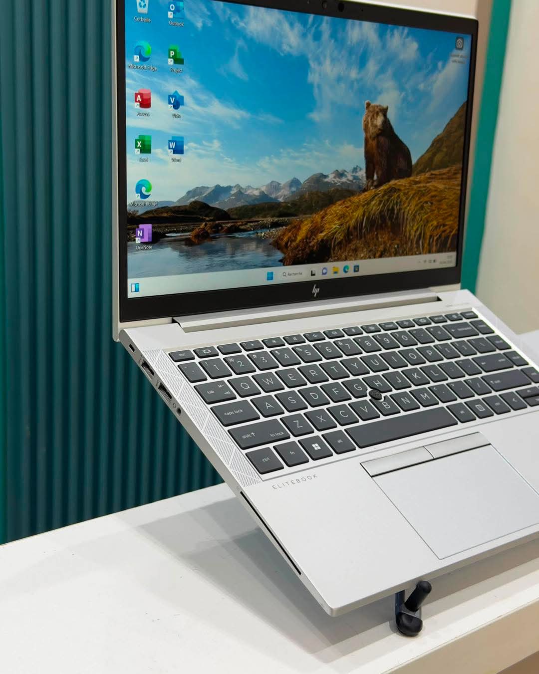 Ordinateur portable HP EliteBook 840 G8 écran Full HD 14 pouces
