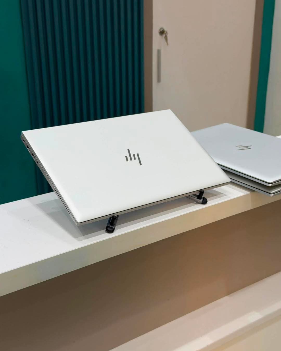 HP EliteBook 840 G8 Core i7 11e génération 16Go RAM SSD 512Go en promotion à Dakar Sénégal